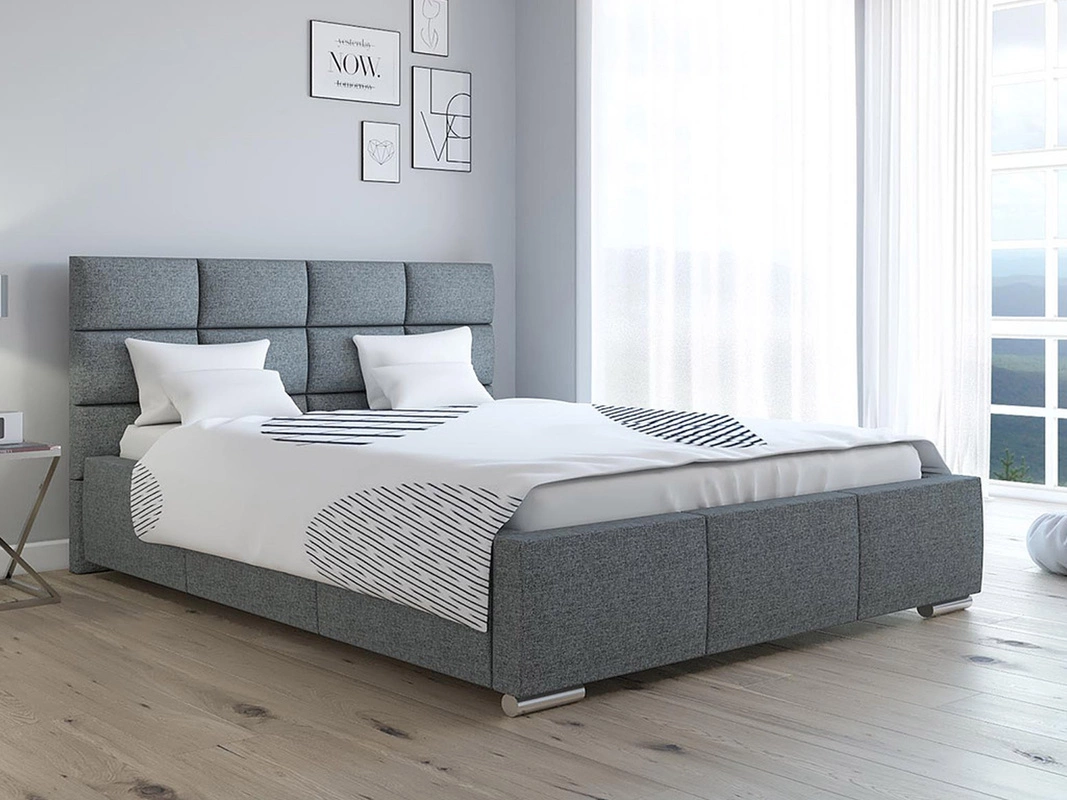 Wąska sypialnia: łóżko pod oknem jako sprytne i funkcjonalne rozwiązanie